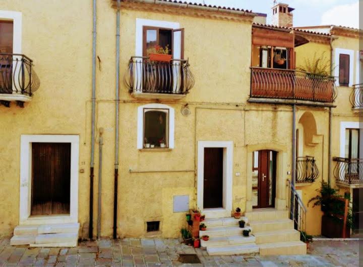 Le Origini Casa In Borgo Tipico Lucano Trivigno エクステリア 写真